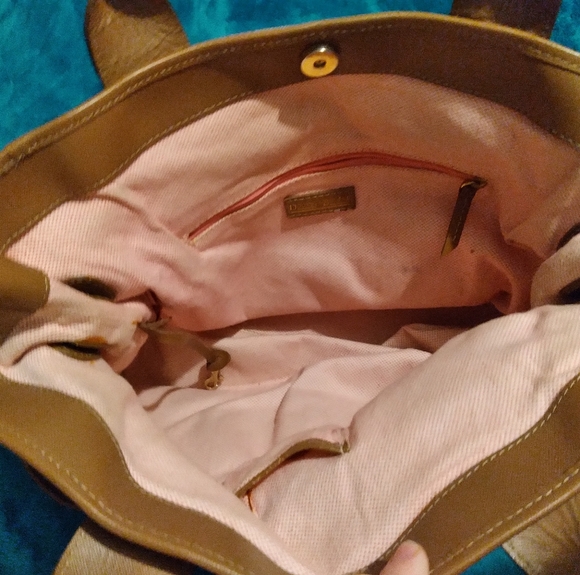 Dooney and bourke - Picture 5 of 6